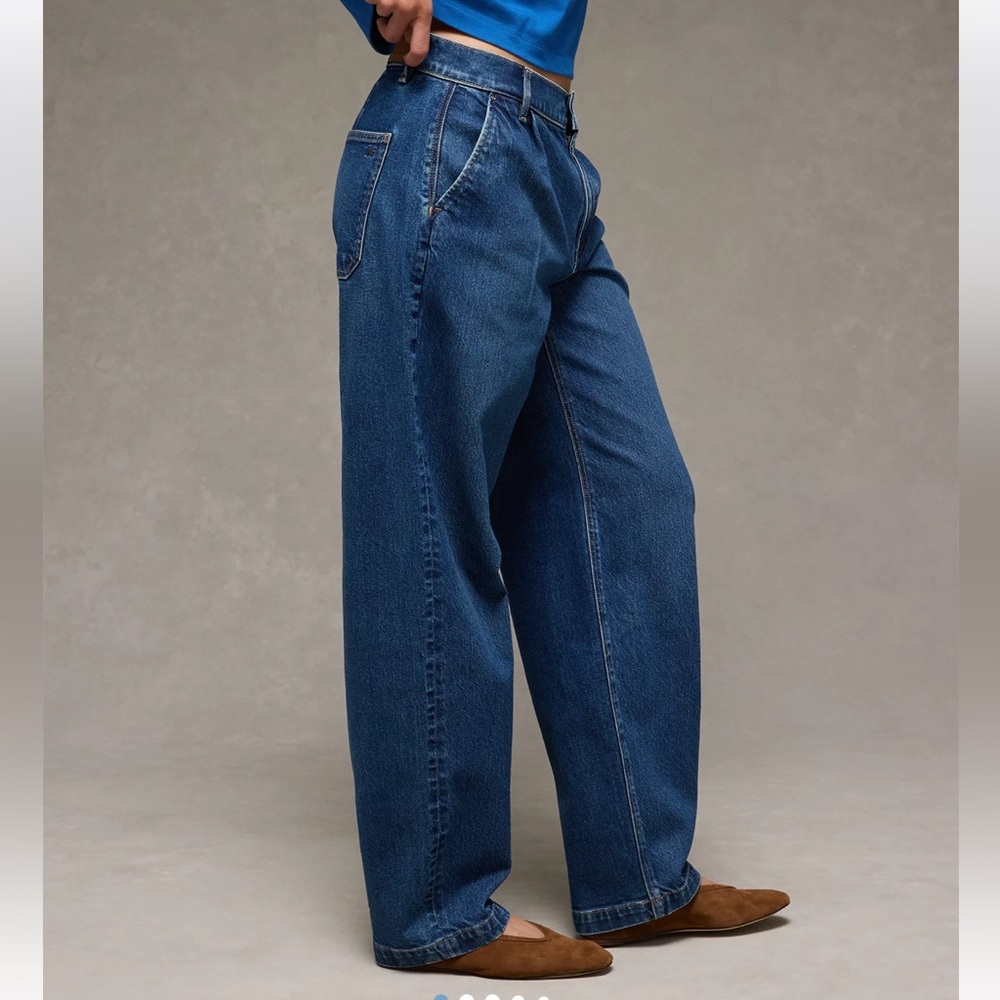 American Eagle Outfitters Strigid Baggy Barrel Blue Jeans